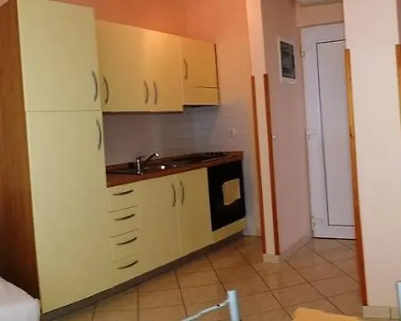 Apartments Miriam Premantura Exterior foto